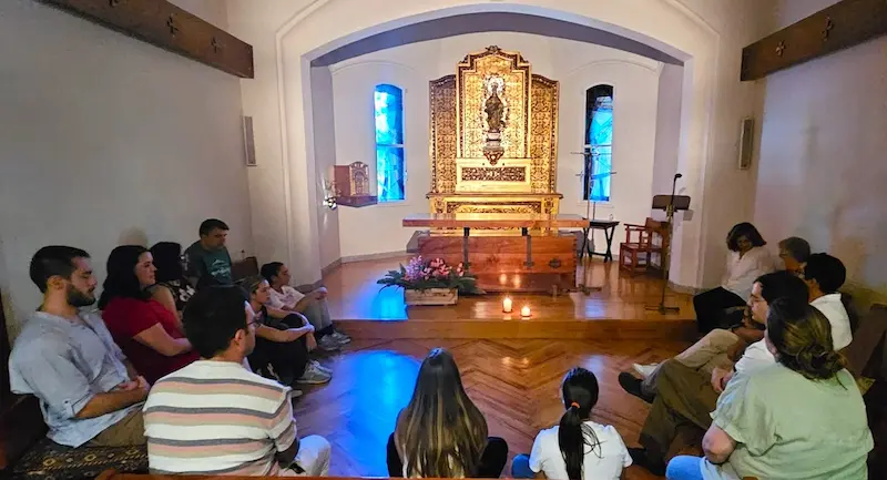 Foto cripta oración encuentro neggrales